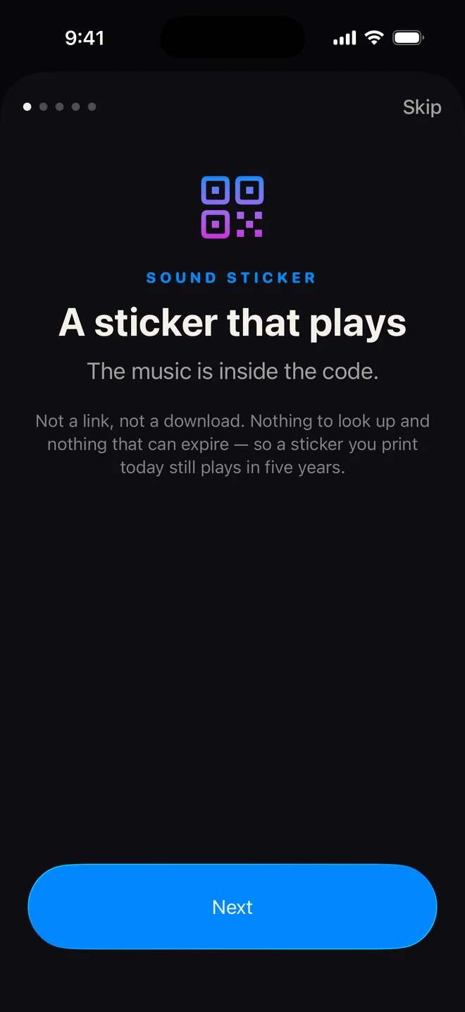 The welcome screen, reading &ldquo;A sticker that plays&rdquo;